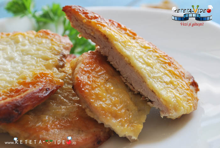 Cotlet de Porc cu Cascaval Cotlet de Porc cu Cascaval