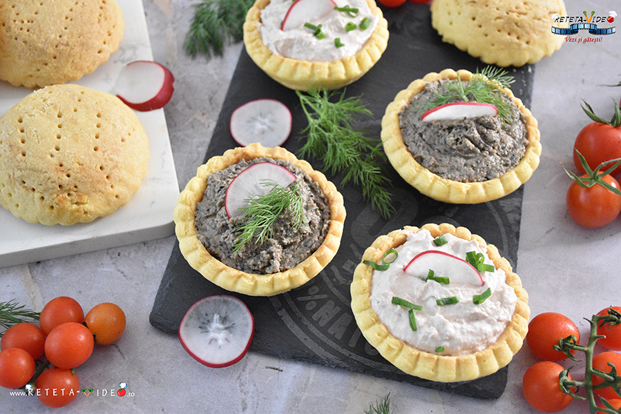 Cosulete Aperitiv Umplute cu Pasta de Ton si Crema de Branza si cu Pasta de Masline si Ton