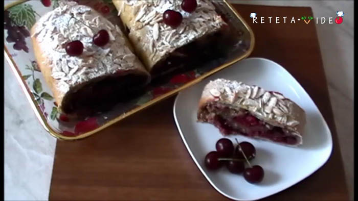 Strudel cu Visine Strudel cu Visine