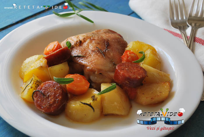 Pui cu Legume si Carnati la Cuptor