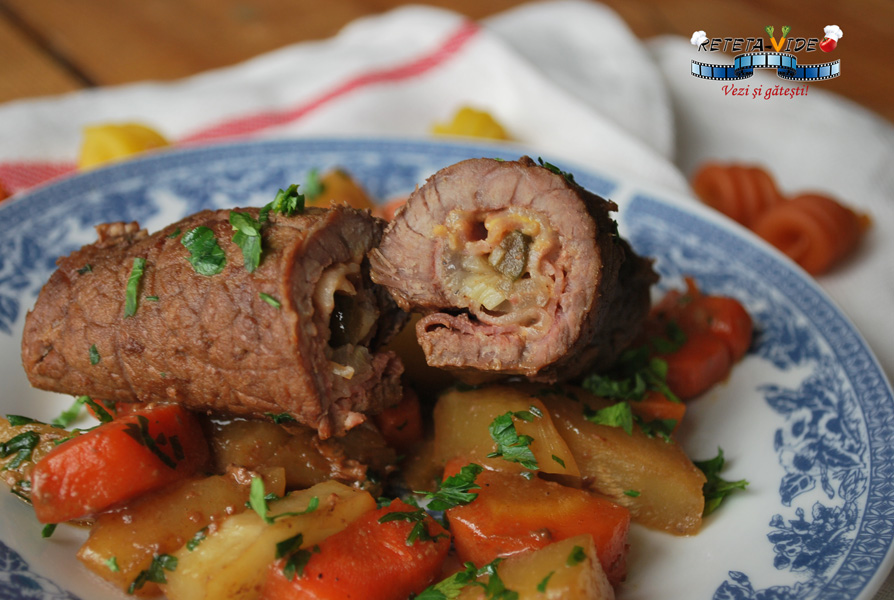 Rulouri de Vita Umplute, cu Garnitura de Legume