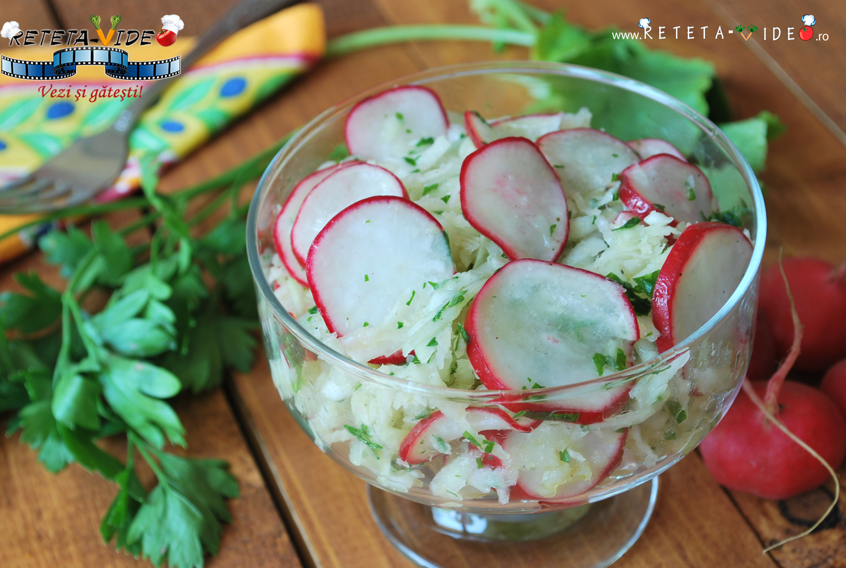 Salata de Gulii si Ridichi cu Sos Vinegreta
