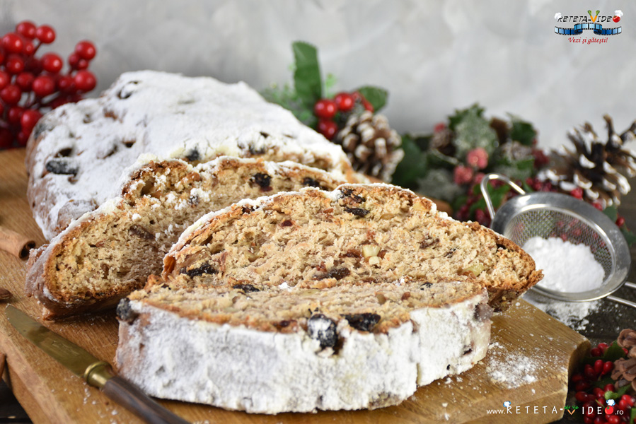 Stollen - Cozonac German Traditional de Craciun Stollen - Cozonac German Traditional de Craciun