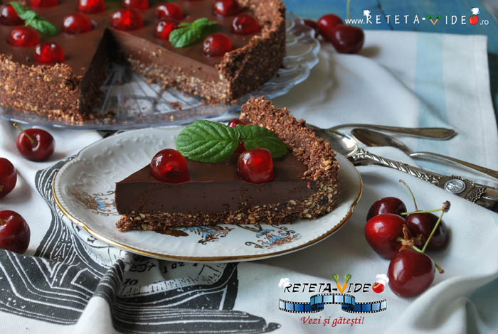 Tarta cu Fructe si Ganache de Ciocolata, fara Coacere