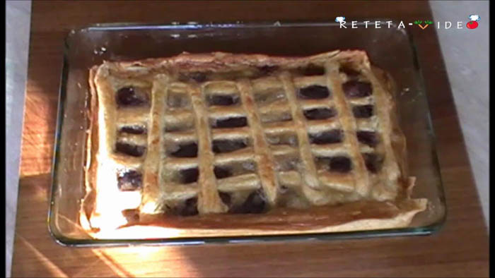 Tarta cu prune si aluat fraged