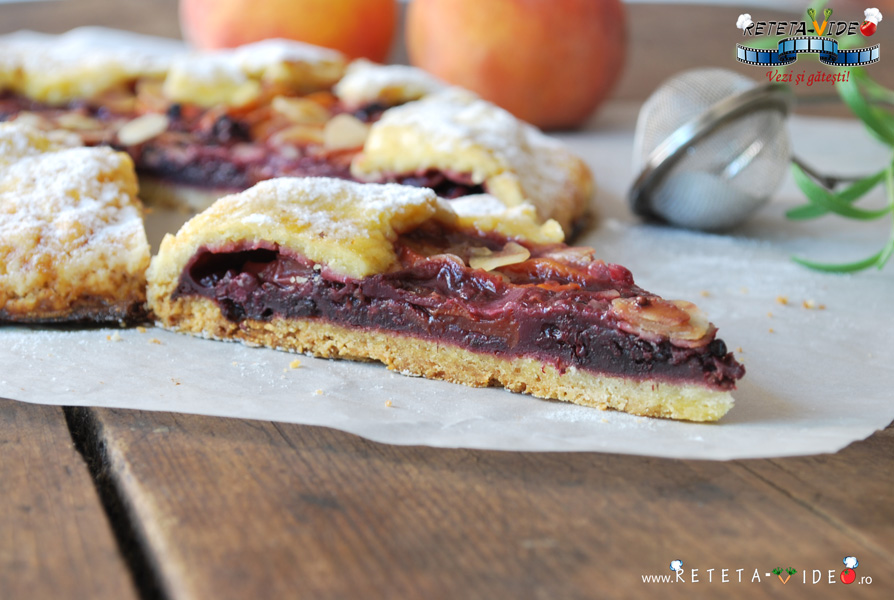 Tarta Rustica cu Mure si Piersici